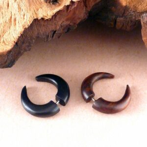 Fake Ohrstecker Holz