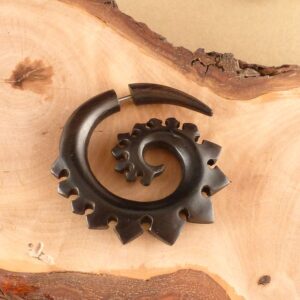 Fake Ohrstecker Holz