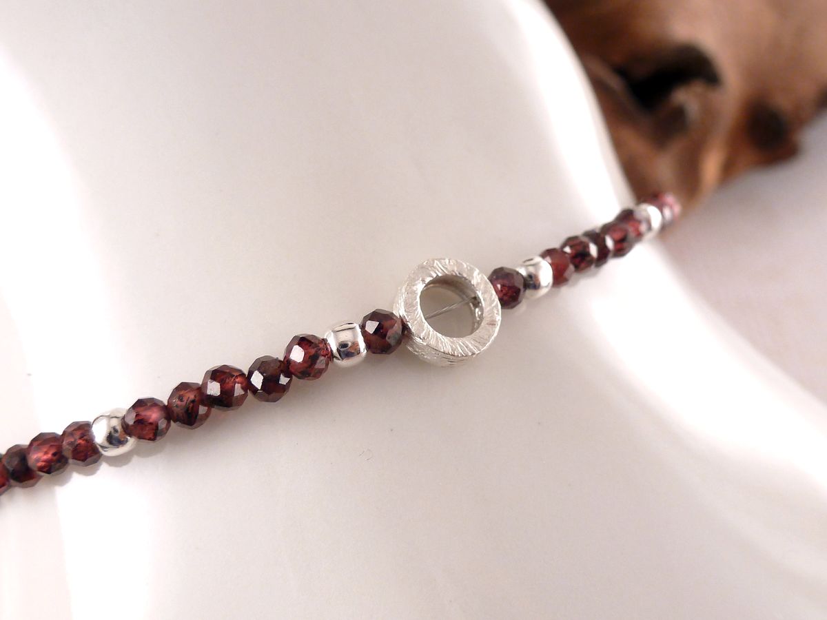 Armband Granat mit Silber gebürstet – Bild 4