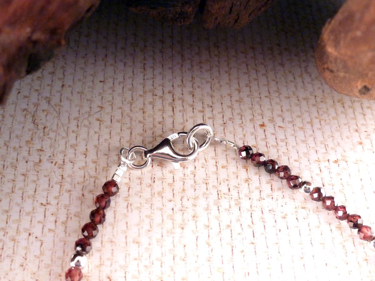 Armband Granat mit Silber gebürstet – Bild 2