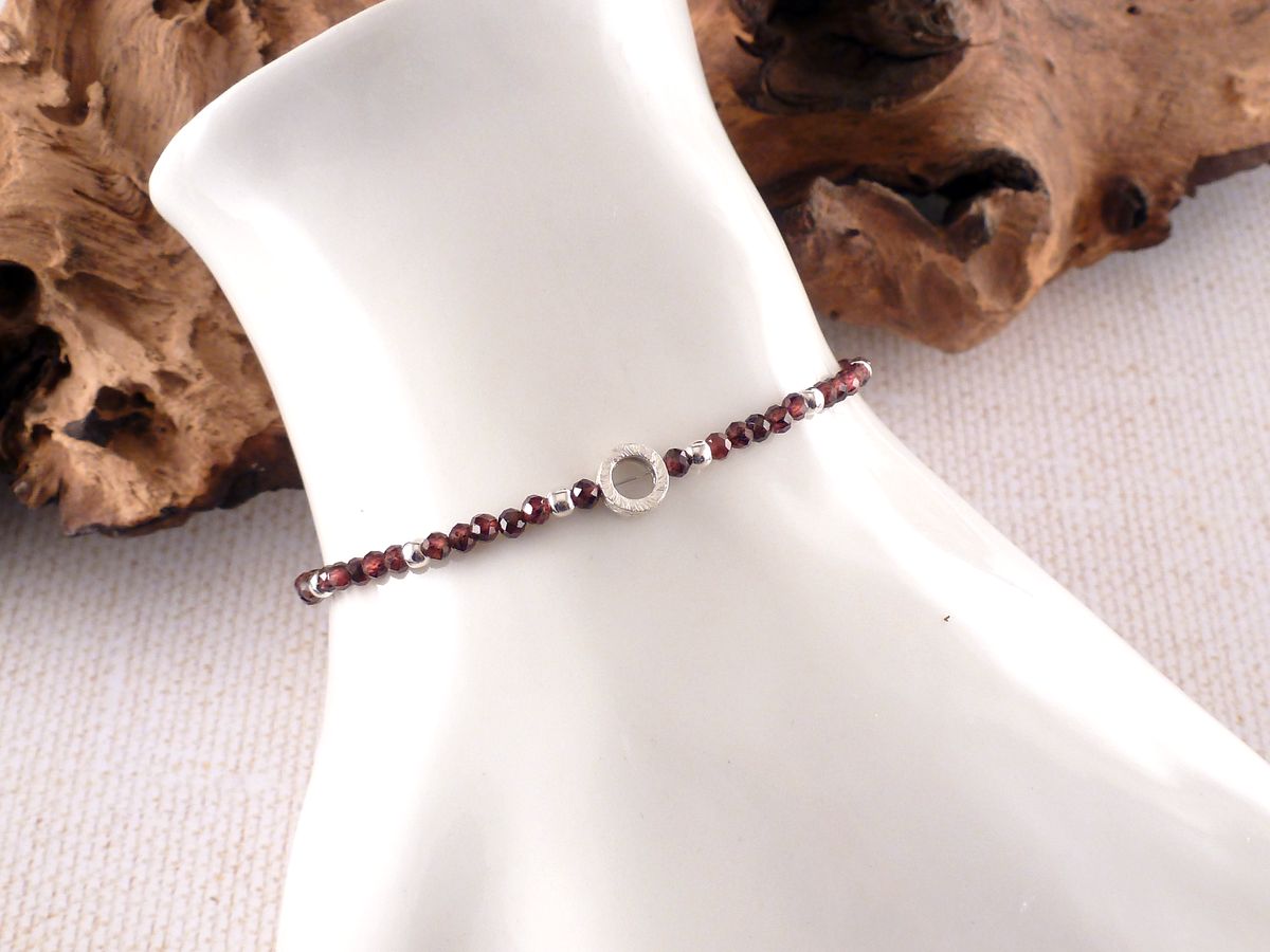 Armband Granat mit Silber gebürstet