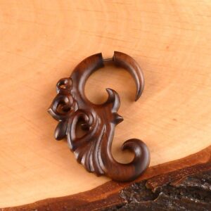 Fake Ohrstecker Holz