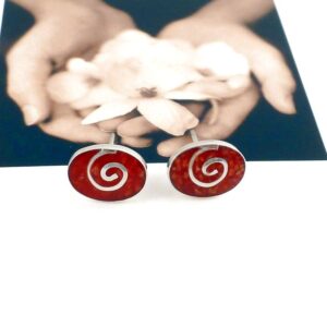 Ohrstecker 925 Silber Koralle oval mit Spirale