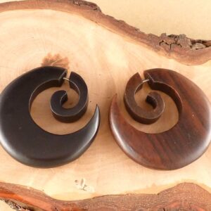 Fake Ohrstecker Holz Spirale