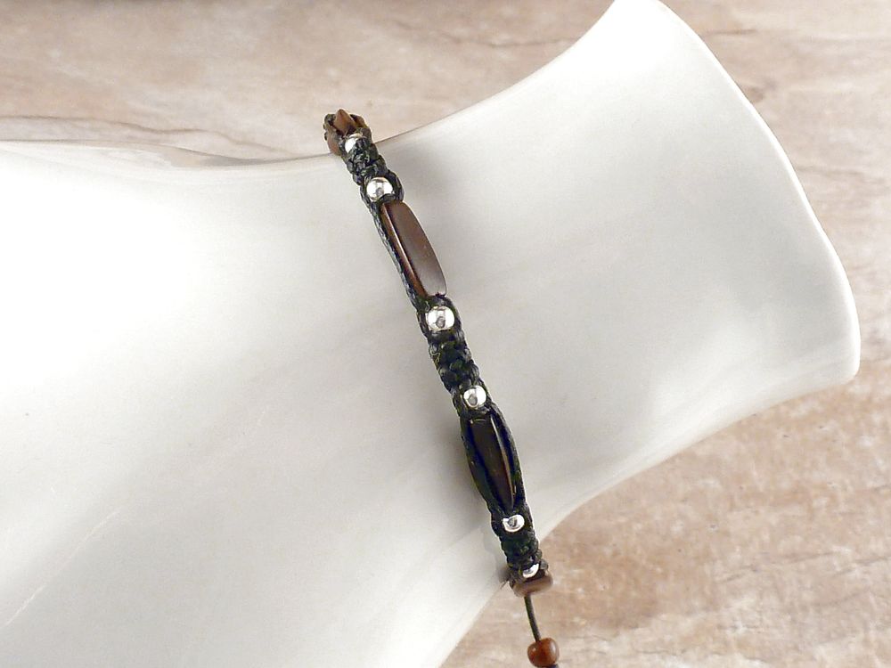 Armband geflochten mit Holzperlen – Bild 3