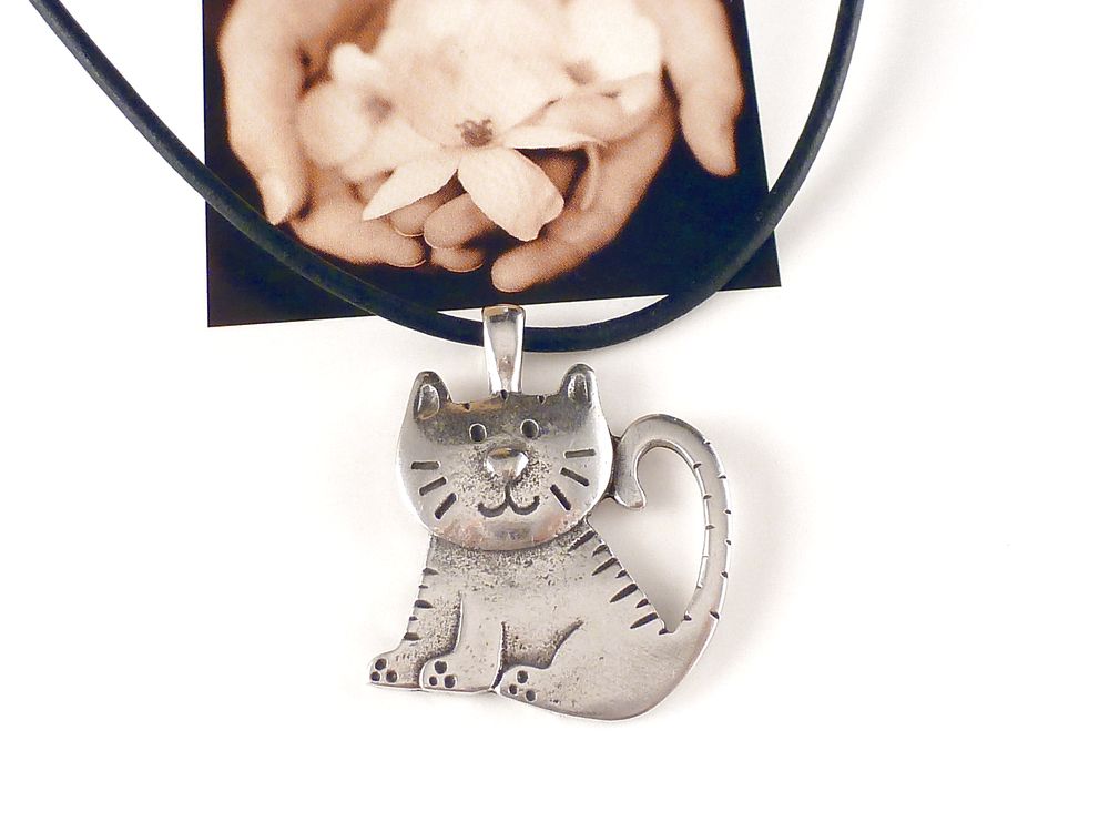 Kette Lederband mit Anhänger Katze