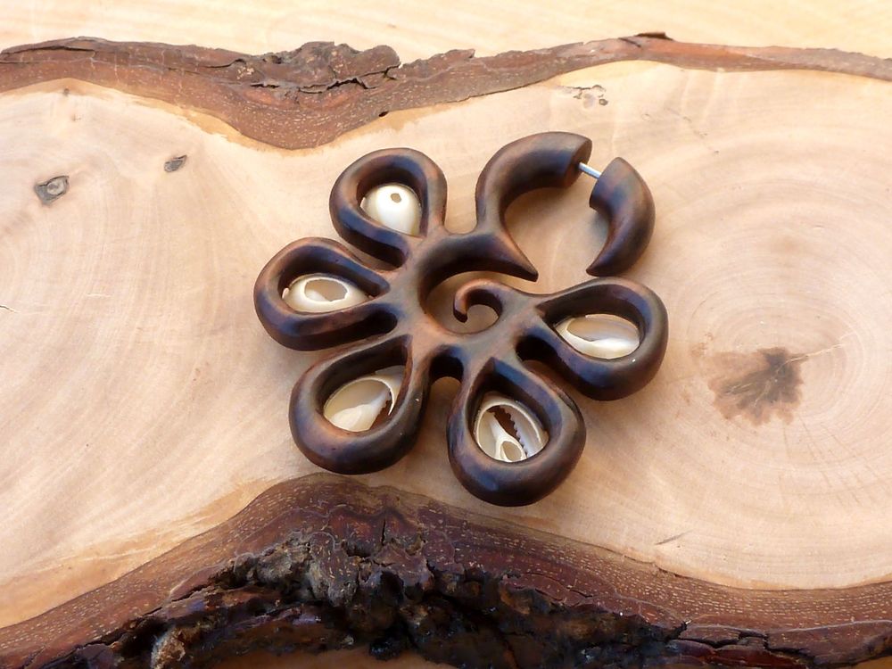 Fake Ohrringe Holz Kauri Schnecke – Bild 4