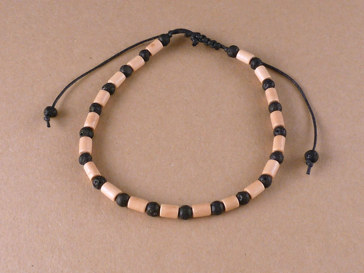 Fußkette Holz und Lava Perlen – Bild 2