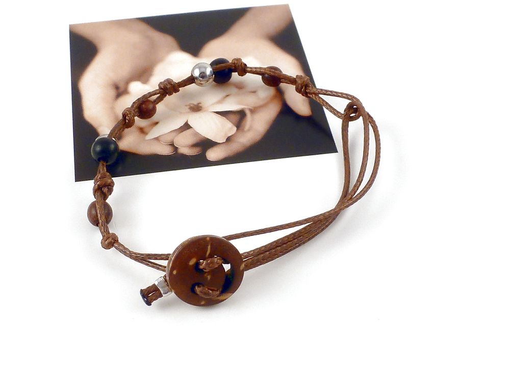 Armband mit Holzperlen verstellbar – Bild 7