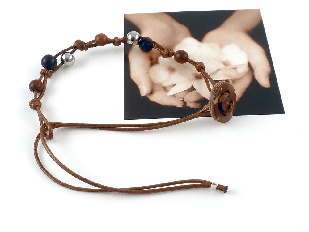 Armband mit Holzperlen verstellbar – Bild 5